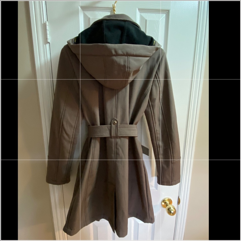 CALVIN KLEIN FALL TAN TRENCH COAT WATER RESISTANT